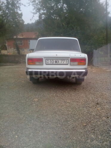 LADA (VAZ) 2107 2004, 26,500 km - 1.6 l - Lerik