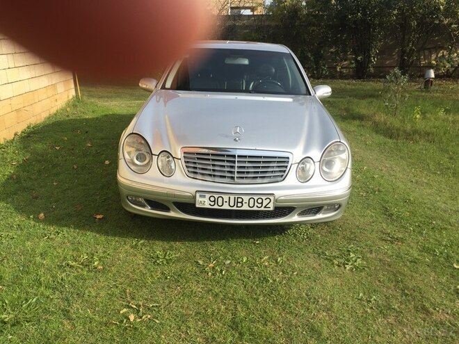 Mercedes E 220 2002, 265,000 km - 2.2 l - Masallı