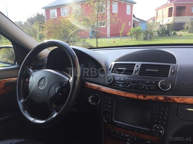 Mercedes E 220 2002, 265,000 km - 2.2 l - Masallı
