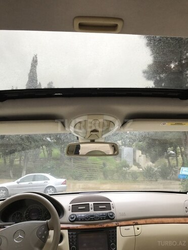 Mercedes E 240 2004, 23,000 km - 2.6 l - Bakı