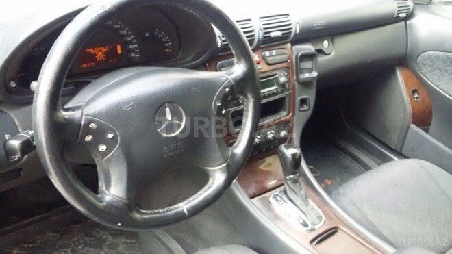Mercedes E 200 2002, 260,000 km - 2.0 l - Bakı