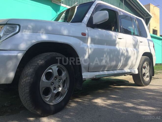Mitsubishi Pajero io 2000, 119,000 km - 2.0 l - Sabirabad
