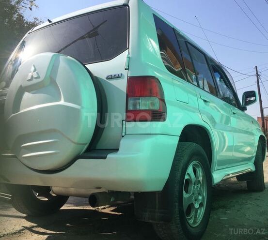 Mitsubishi Pajero io 2000, 119,000 km - 2.0 l - Sabirabad