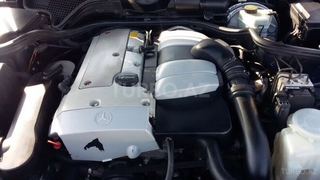 Mercedes E 200 2002, 265,000 km - 2.0 l - Bakı