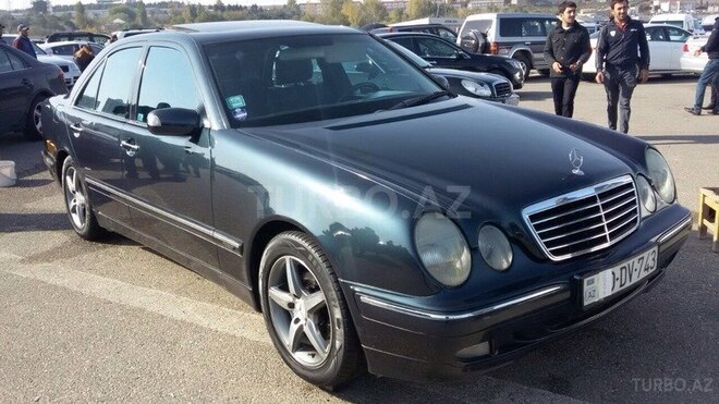 Mercedes E 200 2002, 265,000 km - 2.0 l - Bakı