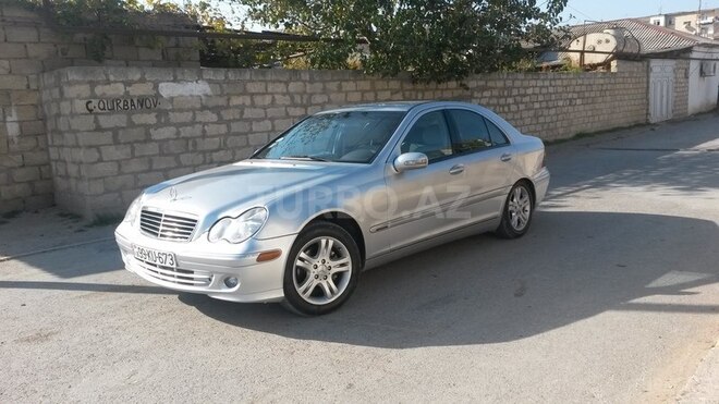 Mercedes C 200 2000, 280,000 km - 2.0 l - Quba
