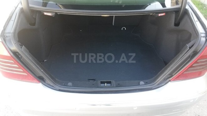 Mercedes C 200 2000, 280,000 km - 2.0 l - Quba