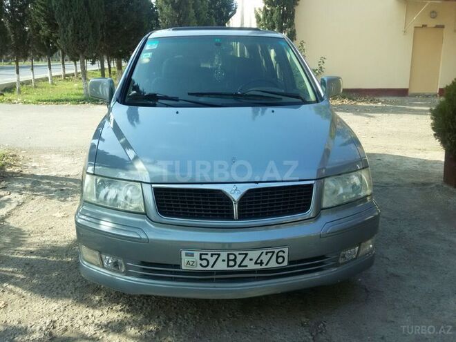 Mitsubishi Grandis 2001, 240,307 km - 2.4 л - Gəncə