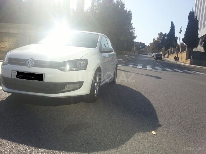Volkswagen Polo 2011, 195,000 km - 1.4 l - Bakı