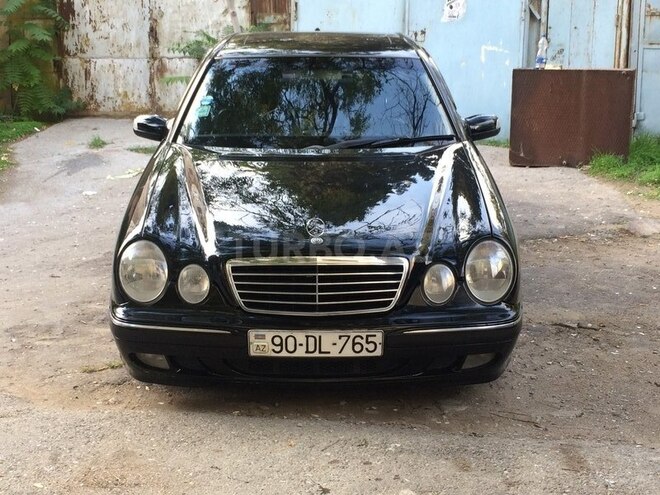 Mercedes E 320 2001, 225,000 km - 3.2 l - Bakı