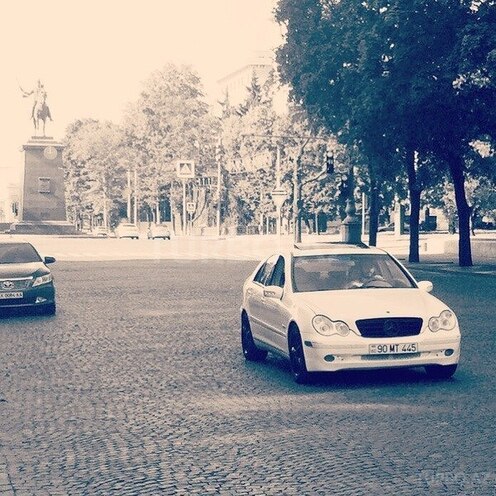 Mercedes C 240 2002, 190,000 km - 2.6 л - Bakı