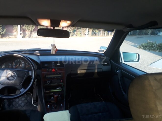 Mercedes C 200 2000, 217,100 km - 2.0 l - Gəncə