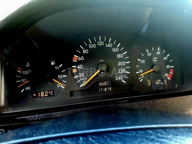 Mercedes C 200 2000, 217,100 km - 2.0 l - Gəncə