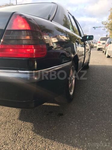 Mercedes C 230 1998, 200,000 km - 2.3 l - Bakı
