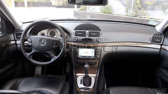 Mercedes E 350 2005, 191,000 km - 3.5 l - Bakı