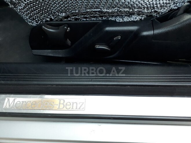 Mercedes E 200 1999, 318,000 km - 2.0 л - Bakı