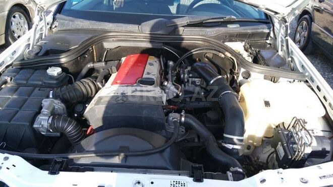 Mercedes C 230 1999, 204,000 km - 2.3 l - Naftalan