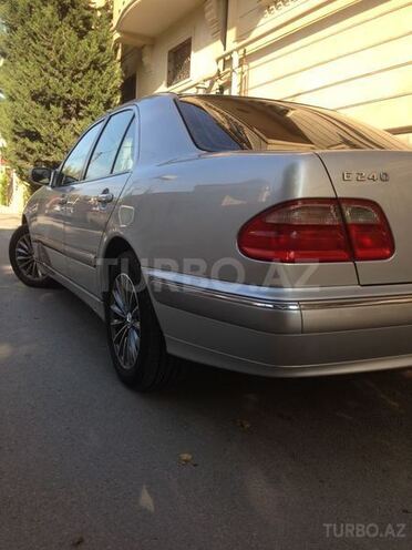 Mercedes E 240 2000, 100,000 km - 2.4 л - Bakı