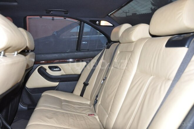 BMW 530 2001, 290,000 km - 3.0 l - Bakı