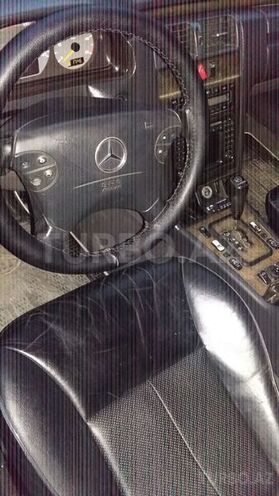 Mercedes E 270 1999, 323,723 km - 2.7 l - Bakı