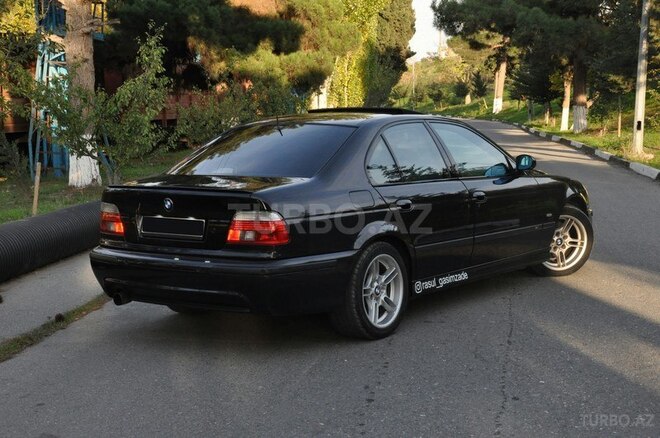 BMW 530 2001, 290,000 km - 3.0 l - Bakı
