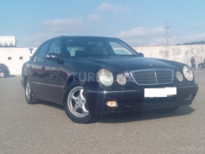 Mercedes E 240 2000, 233,000 km - 2.4 l - Bakı
