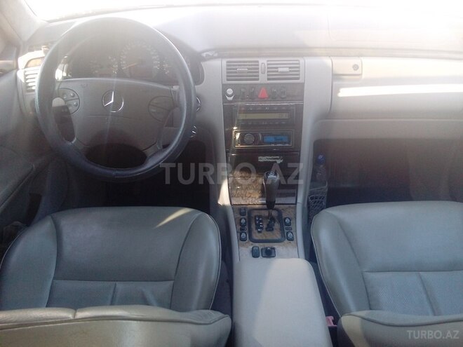 Mercedes E 240 2000, 233,000 km - 2.4 l - Bakı