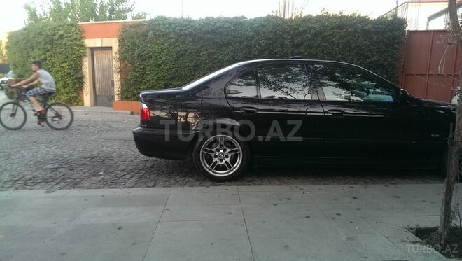 BMW 530 2001, 290,000 km - 3.0 l - Bakı
