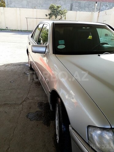 Mercedes C 200 1999, 265,345 km - 2.0 л - Gəncə