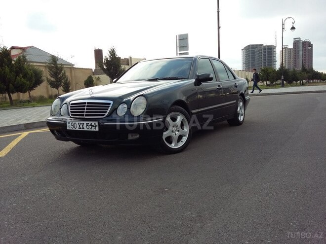 Mercedes E 280 2000, 243,000 km - 2.8 l - Bakı