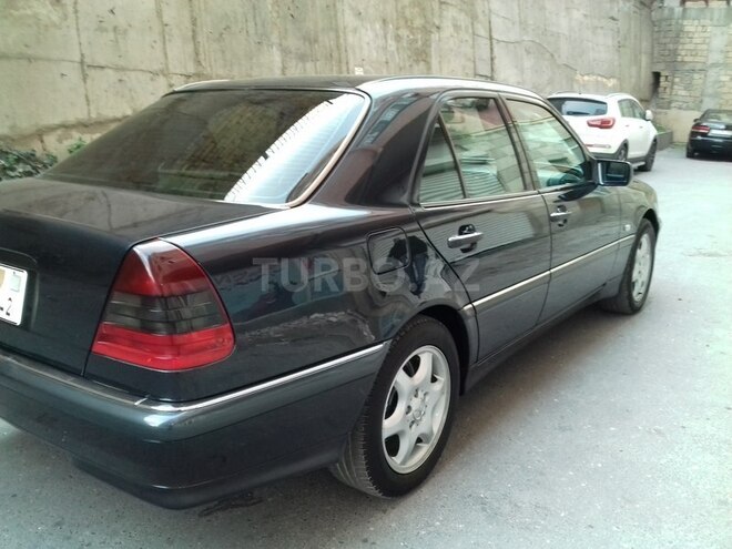 Mercedes C 240 2000, 187,000 km - 2.4 l - Bakı