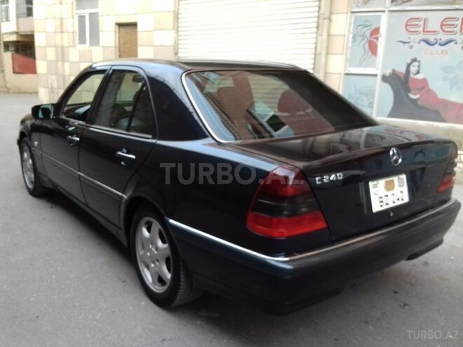 Mercedes C 240 2000, 187,000 km - 2.4 l - Bakı