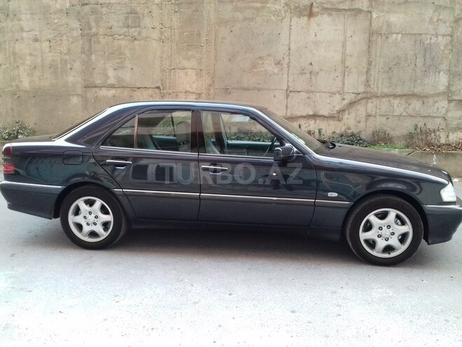 Mercedes C 240 2000, 187,000 km - 2.4 l - Bakı