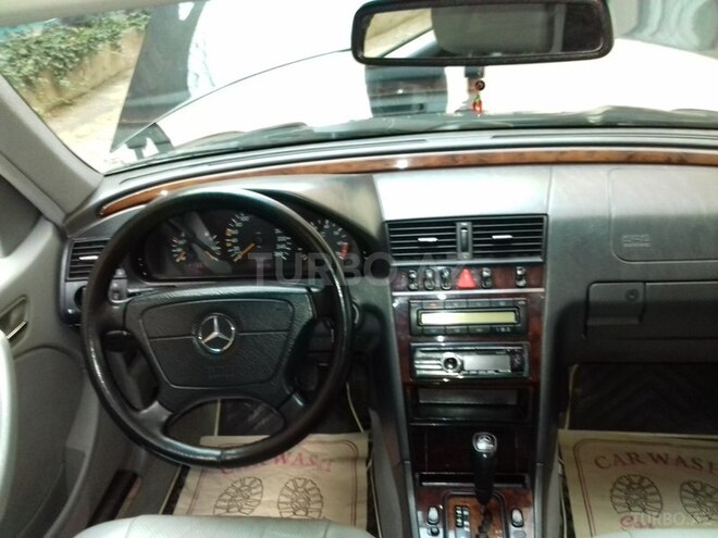 Mercedes C 240 2000, 187,000 km - 2.4 l - Bakı
