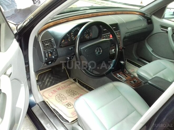 Mercedes C 240 2000, 187,000 km - 2.4 l - Bakı