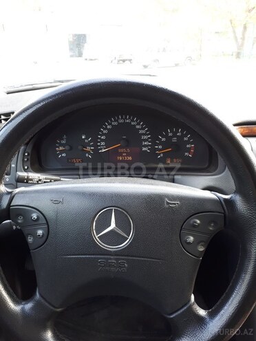Mercedes E 260 2002, 191,200 km - 2.6 л - Qəbələ