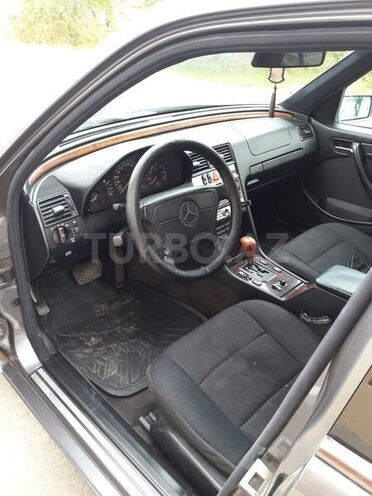 Mercedes C 240 1997, 313,610 km - 2.4 l - Şirvan