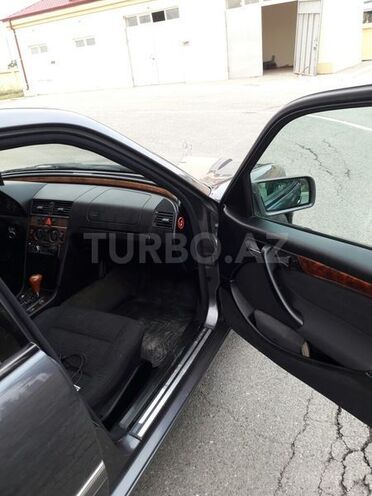 Mercedes C 240 1997, 313,610 km - 2.4 l - Şirvan