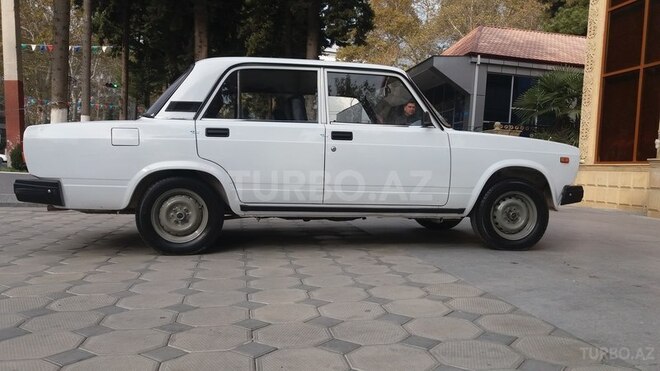 LADA (VAZ) 2107 2009, 124,500 km - 1.6 л - Göyçay