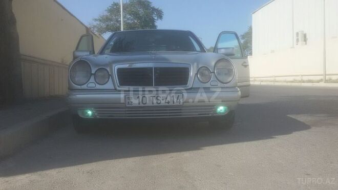 Mercedes E 280 1997, 45,453 km - 2.8 l - Bakı