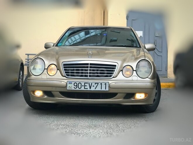Mercedes E 220 2000, 294,000 km - 2.2 l - Bakı
