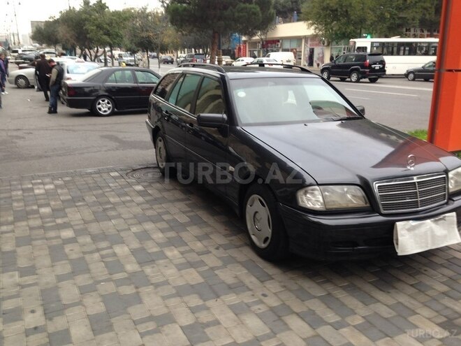 Mercedes C 180 2000, 345,673 km - 1.8 l - Bakı