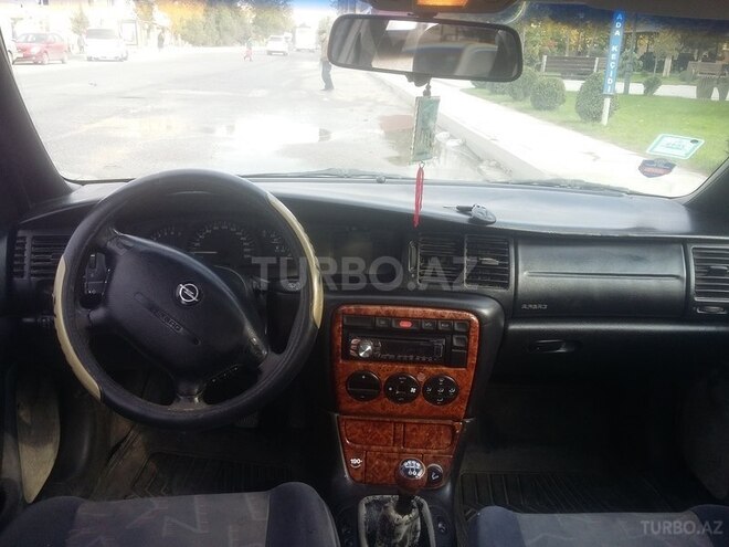 Opel Vectra 1997, 223,000 km - 1.8 l - Bakı