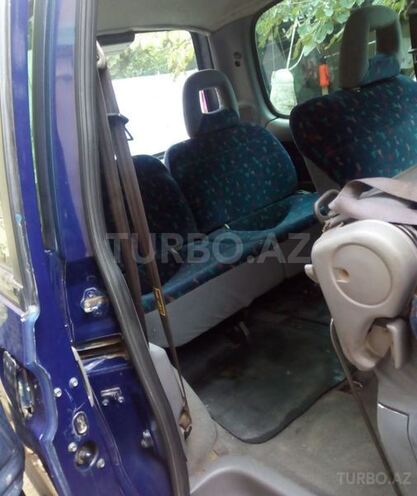 Nissan Serena 2000, 185,000 km - 1.6 l - Qusar