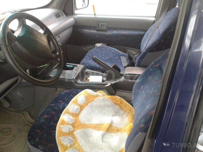 Nissan Serena 2000, 185,000 km - 1.6 l - Qusar