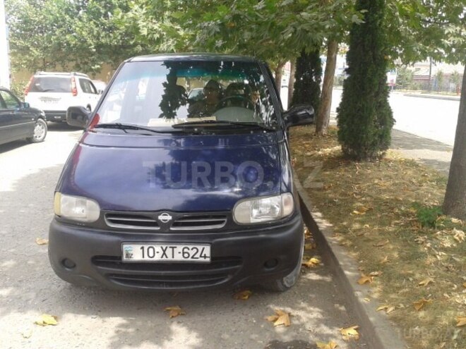 Nissan Serena 2000, 185,000 km - 1.6 l - Qusar