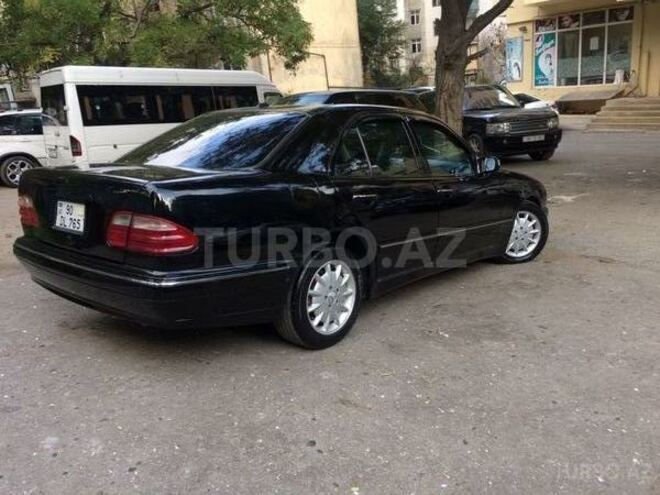 Mercedes E 320 2001, 249,826 km - 3.2 л - Bakı