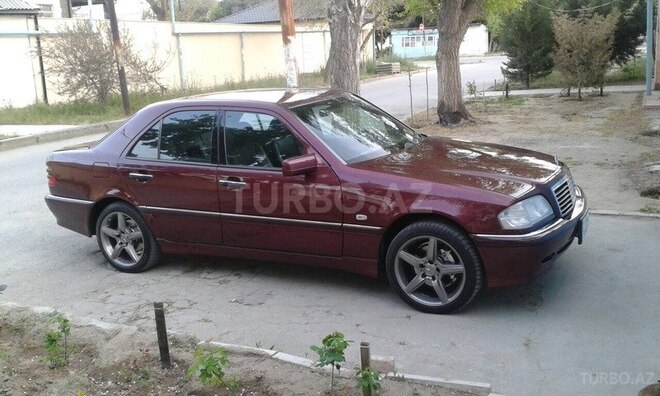Mercedes C 240 1998, 188,000 km - 2.4 l - Bakı