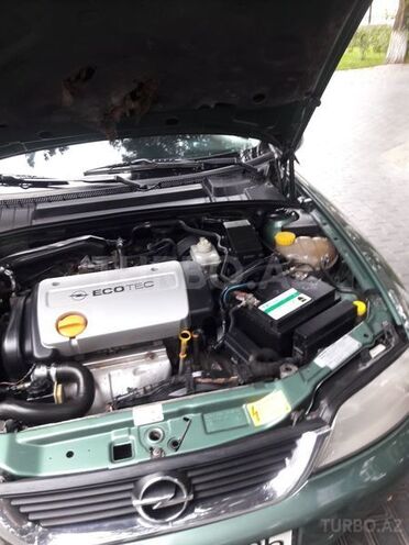 Opel Vectra 1999, 250,000 km - 1.6 l - Bakı