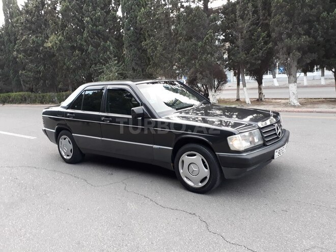 Mercedes 190 1991, 220,000 km - 1.8 l - Sumqayıt